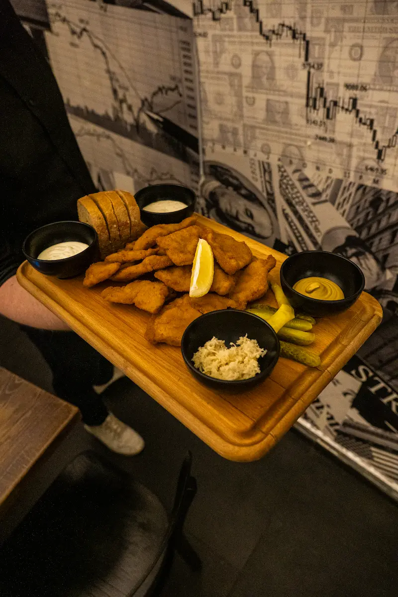 Schnitzel plate